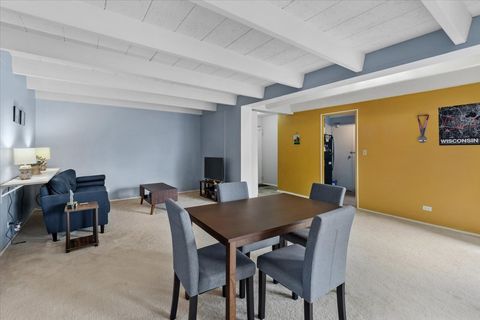 Tiny photo for 1860 Sherman Avenue #4SW, Evanston, IL 60201 (MLS # 12604548)