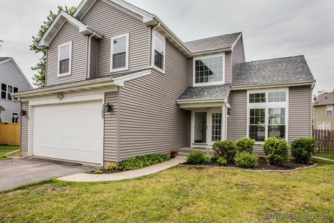 Photo of 305 W Applegate Court, Round Lake, IL 60073 (MLS # 12610628)