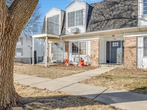 Tiny photo for 706 Kiwanis Drive #4, Freeport, IL 61032 (MLS # 12629201)