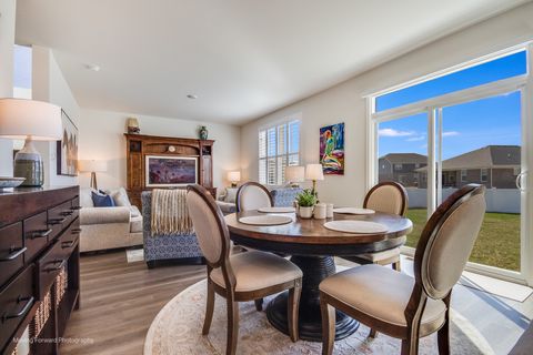 Tiny photo for 17236 Munster Lane, Tinley Park, IL 60477 (MLS # 12592943)