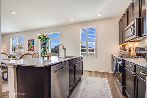 Tiny photo for 17236 Munster Lane, Tinley Park, IL 60477 (MLS # 12592943)