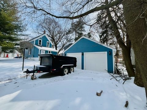 A home in Carpentersville