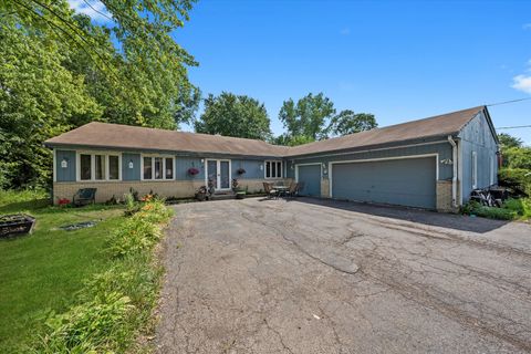 Photo of 3845 192nd Street, Homewood, IL 60430 (MLS # 12420177)