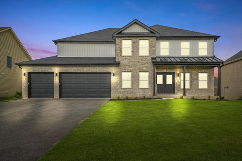 Tiny photo for 413 N Sycamore Lane, North Aurora, IL 60542 (MLS # 12572702)