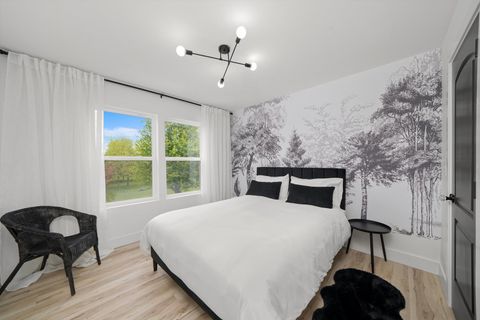 Tiny photo for 413 N Sycamore Lane, North Aurora, IL 60542 (MLS # 12572702)