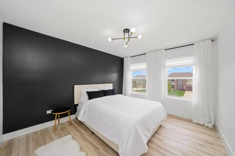 Tiny photo for 413 N Sycamore Lane, North Aurora, IL 60542 (MLS # 12572702)