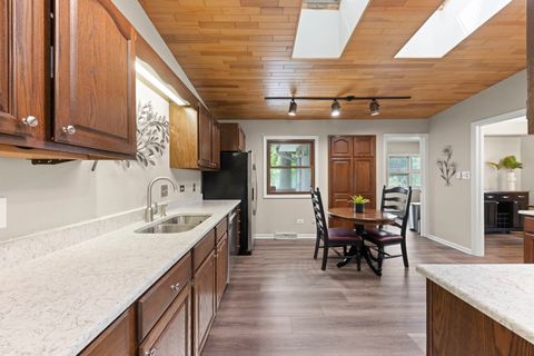 Tiny photo for 403 W Harding Road, Lombard, IL 60148 (MLS # 12669538)