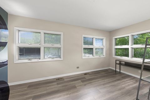 Tiny photo for 403 W Harding Road, Lombard, IL 60148 (MLS # 12669538)
