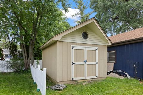Tiny photo for 403 W Harding Road, Lombard, IL 60148 (MLS # 12669538)