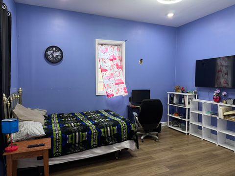 Tiny photo for 1413 W Plainfield Road, La Grange Highlands, IL 60525 (MLS # 12592177)