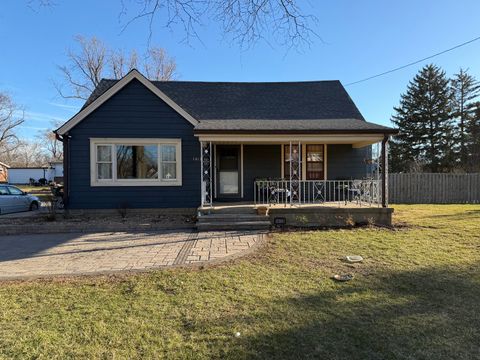 Photo of 1413 W Plainfield Road, La Grange Highlands, IL 60525 (MLS # 12592177)