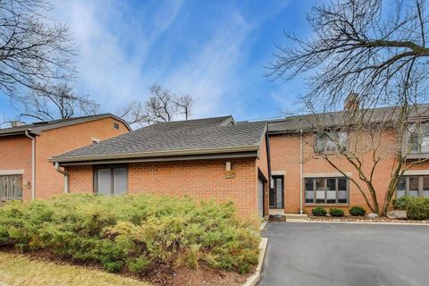 Photo of 25 PARK Lane, Park Ridge, IL 60068 (MLS # 12592330)