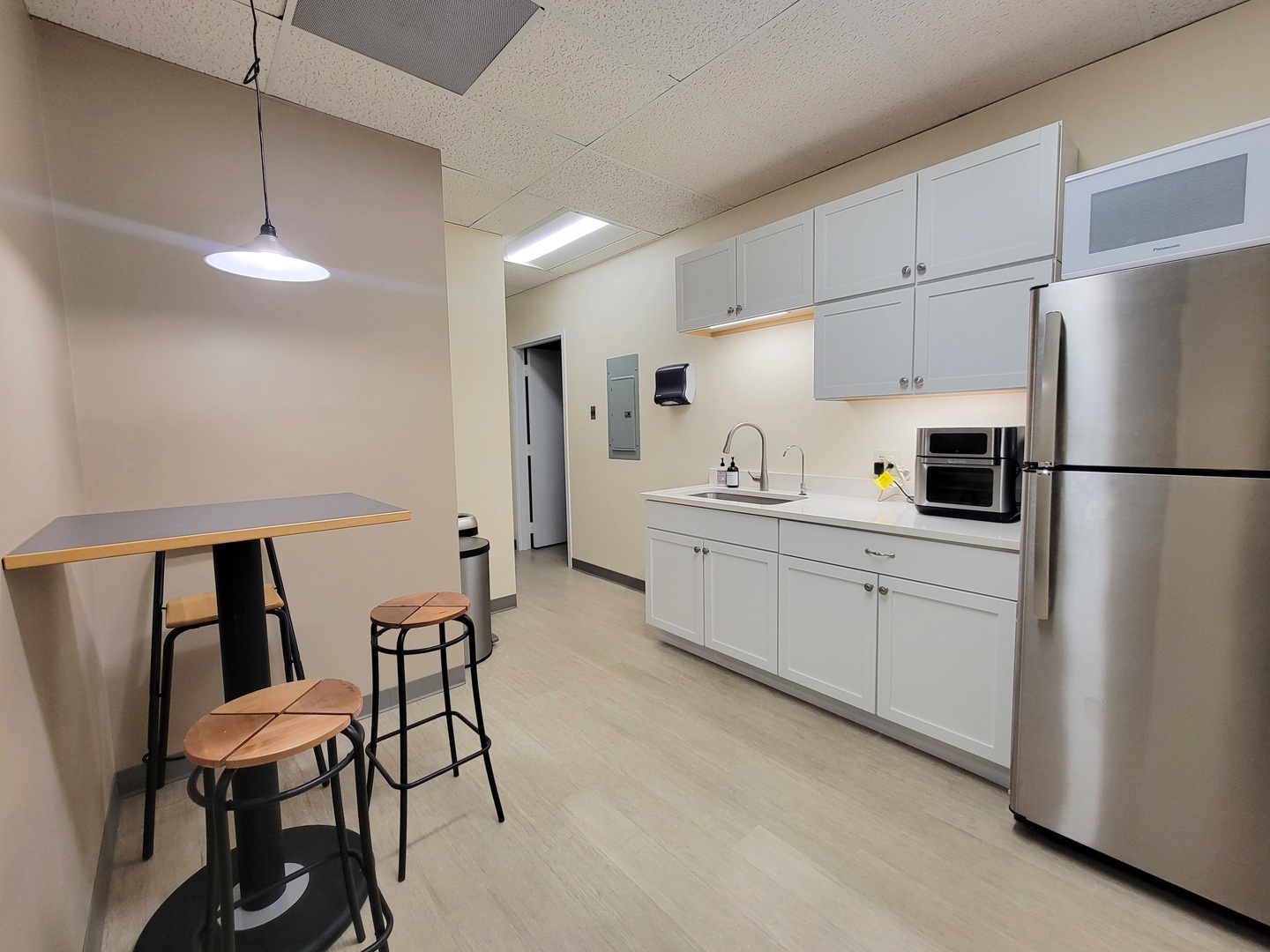 124 S COUNTY FARM Road B1-A