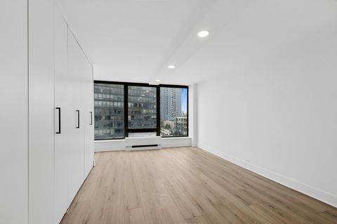 Tiny photo for 5445 N Sheridan Road #612, Chicago, IL 60640 (MLS # 12607036)