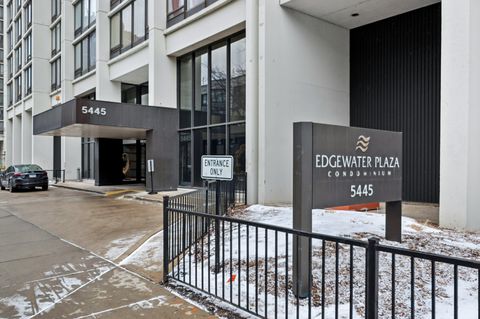 Tiny photo for 5445 N Sheridan Road #612, Chicago, IL 60640 (MLS # 12607036)