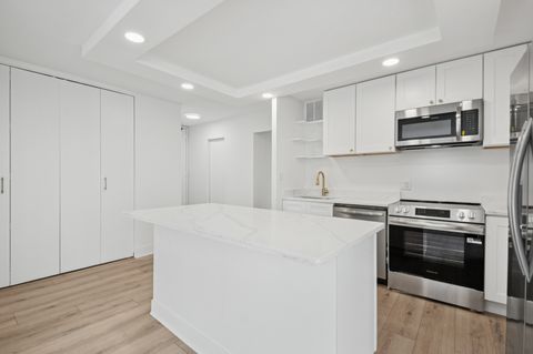 Tiny photo for 5445 N Sheridan Road #612, Chicago, IL 60640 (MLS # 12607036)