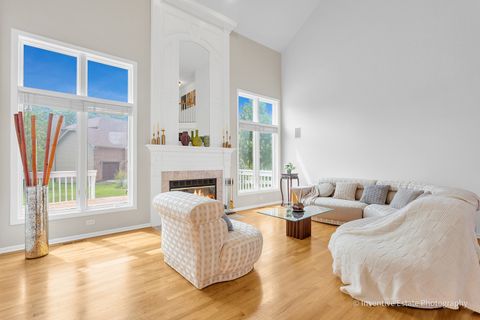Tiny photo for 2341 Courtland Court, Aurora, IL 60502 (MLS # 12656550)