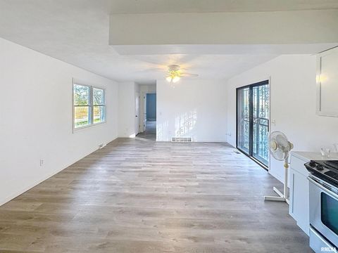 Tiny photo for 6520 US Hwy 150, Alpha, IL 61413 (MLS # QC4268839)