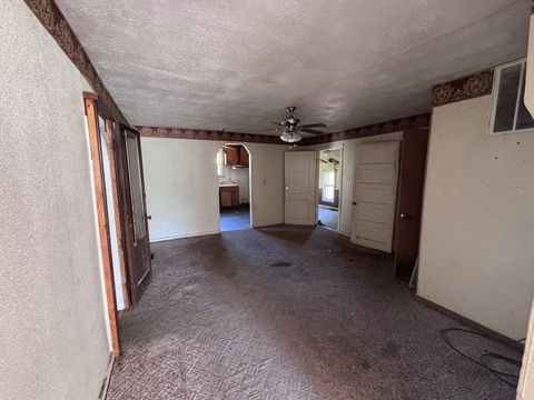 Tiny photo for 712 Rhodes Street, Centralia, IL 62801 (MLS # 12612340)