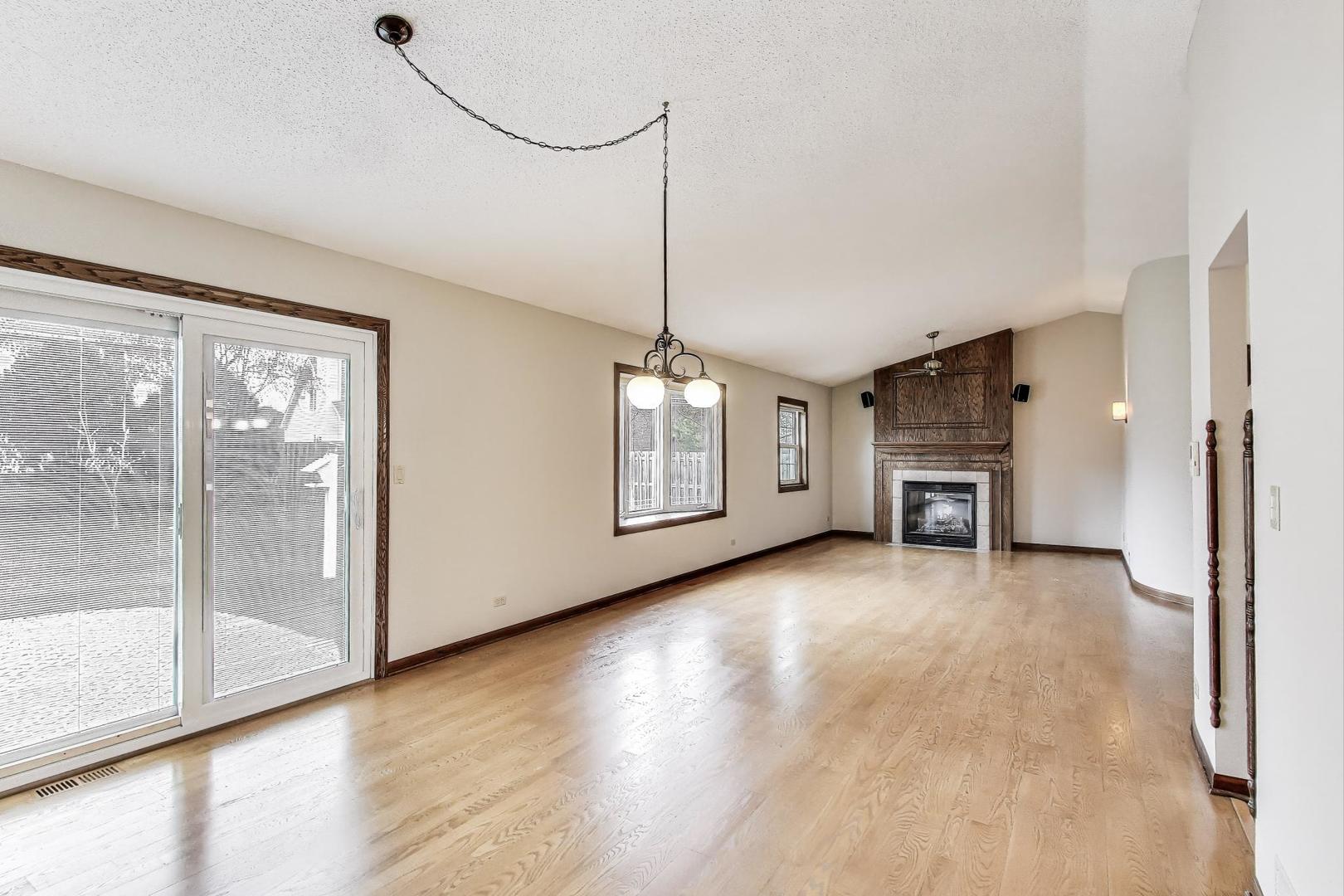 1100 Williamsburg Street