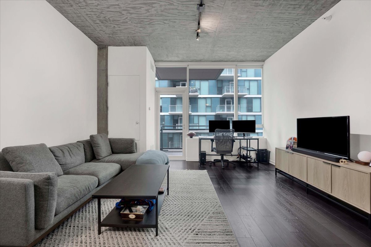 1345 S Wabash Avenue 907