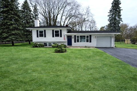 4818 Strong Road Crystal Lake IL 60014