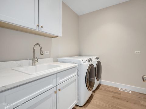 Tiny photo for 225 Burlington Avenue #TH1, Clarendon Hills, IL 60514 (MLS # 12618453)