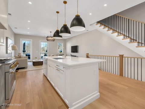 Tiny photo for 225 Burlington Avenue #TH1, Clarendon Hills, IL 60514 (MLS # 12618453)