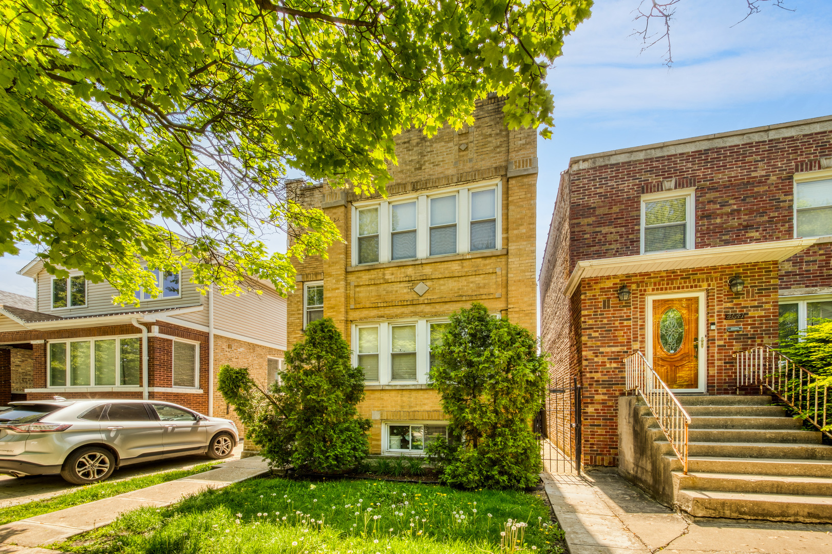 4639 W Montana Street