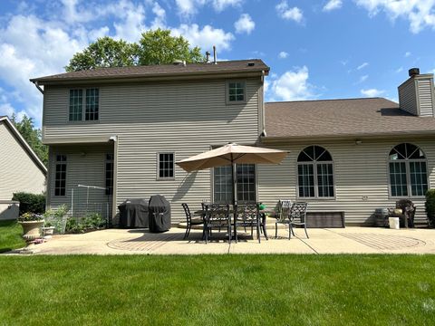 Tiny photo for 975 W Wilson Street, Palatine, IL 60067 (MLS # 12613059)