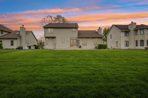 Tiny photo for 975 W Wilson Street, Palatine, IL 60067 (MLS # 12613059)
