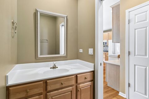 Tiny photo for 975 W Wilson Street, Palatine, IL 60067 (MLS # 12613059)