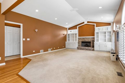 Tiny photo for 975 W Wilson Street, Palatine, IL 60067 (MLS # 12613059)