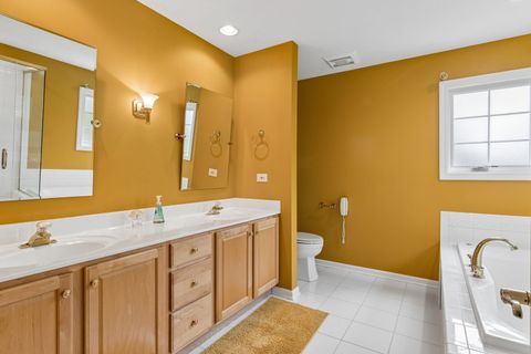 Tiny photo for 975 W Wilson Street, Palatine, IL 60067 (MLS # 12613059)