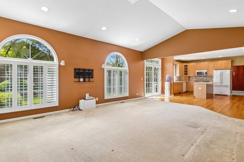 Tiny photo for 975 W Wilson Street, Palatine, IL 60067 (MLS # 12613059)
