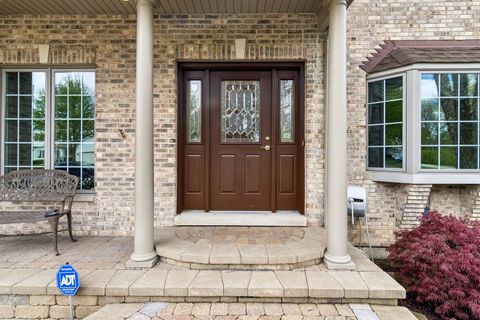 Tiny photo for 975 W Wilson Street, Palatine, IL 60067 (MLS # 12613059)