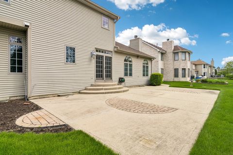 Tiny photo for 975 W Wilson Street, Palatine, IL 60067 (MLS # 12613059)