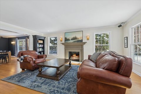 Tiny photo for 450 Tower Road, Barrington, IL 60010 (MLS # 12523958)