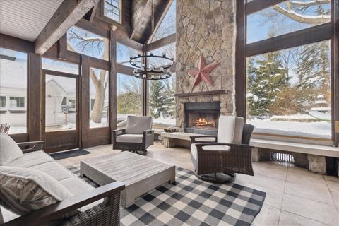 Tiny photo for 450 Tower Road, Barrington, IL 60010 (MLS # 12523958)