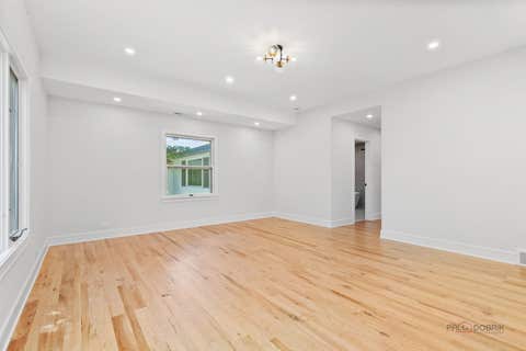 Tiny photo for 535 N Waukegan Road, Lake Forest, IL 60045 (MLS # 12658264)