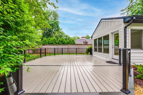 Tiny photo for 535 N Waukegan Road, Lake Forest, IL 60045 (MLS # 12658264)