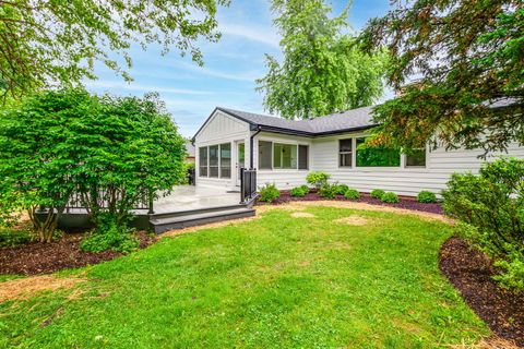 Tiny photo for 535 N Waukegan Road, Lake Forest, IL 60045 (MLS # 12658264)