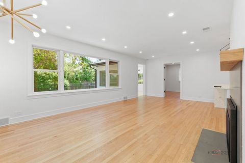 Tiny photo for 535 N Waukegan Road, Lake Forest, IL 60045 (MLS # 12658264)