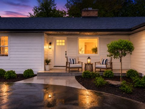 Tiny photo for 535 N Waukegan Road, Lake Forest, IL 60045 (MLS # 12658264)
