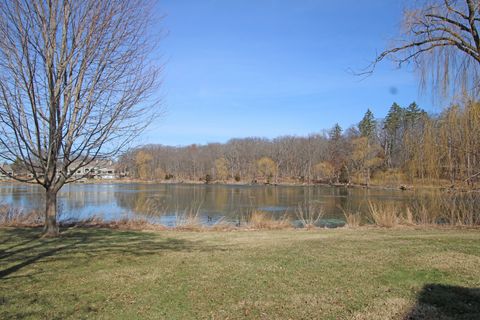 Tiny photo for 328 Indian Point #328, Lake Barrington, IL 60010 (MLS # 12592867)