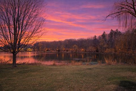 Tiny photo for 328 Indian Point #328, Lake Barrington, IL 60010 (MLS # 12592867)