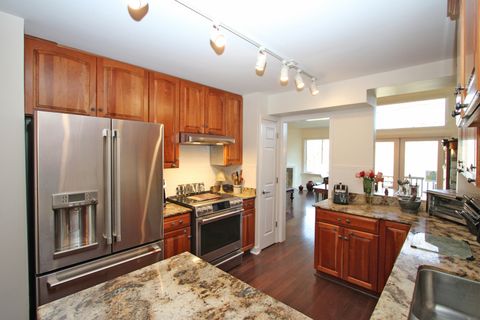 Tiny photo for 328 Indian Point #328, Lake Barrington, IL 60010 (MLS # 12592867)