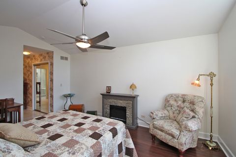 Tiny photo for 328 Indian Point #328, Lake Barrington, IL 60010 (MLS # 12592867)