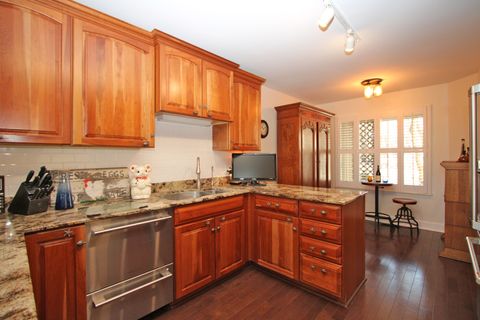 Tiny photo for 328 Indian Point #328, Lake Barrington, IL 60010 (MLS # 12592867)