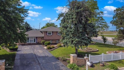 Tiny photo for 20753 Mary Drive, Lockport, IL 60441 (MLS # 12682609)